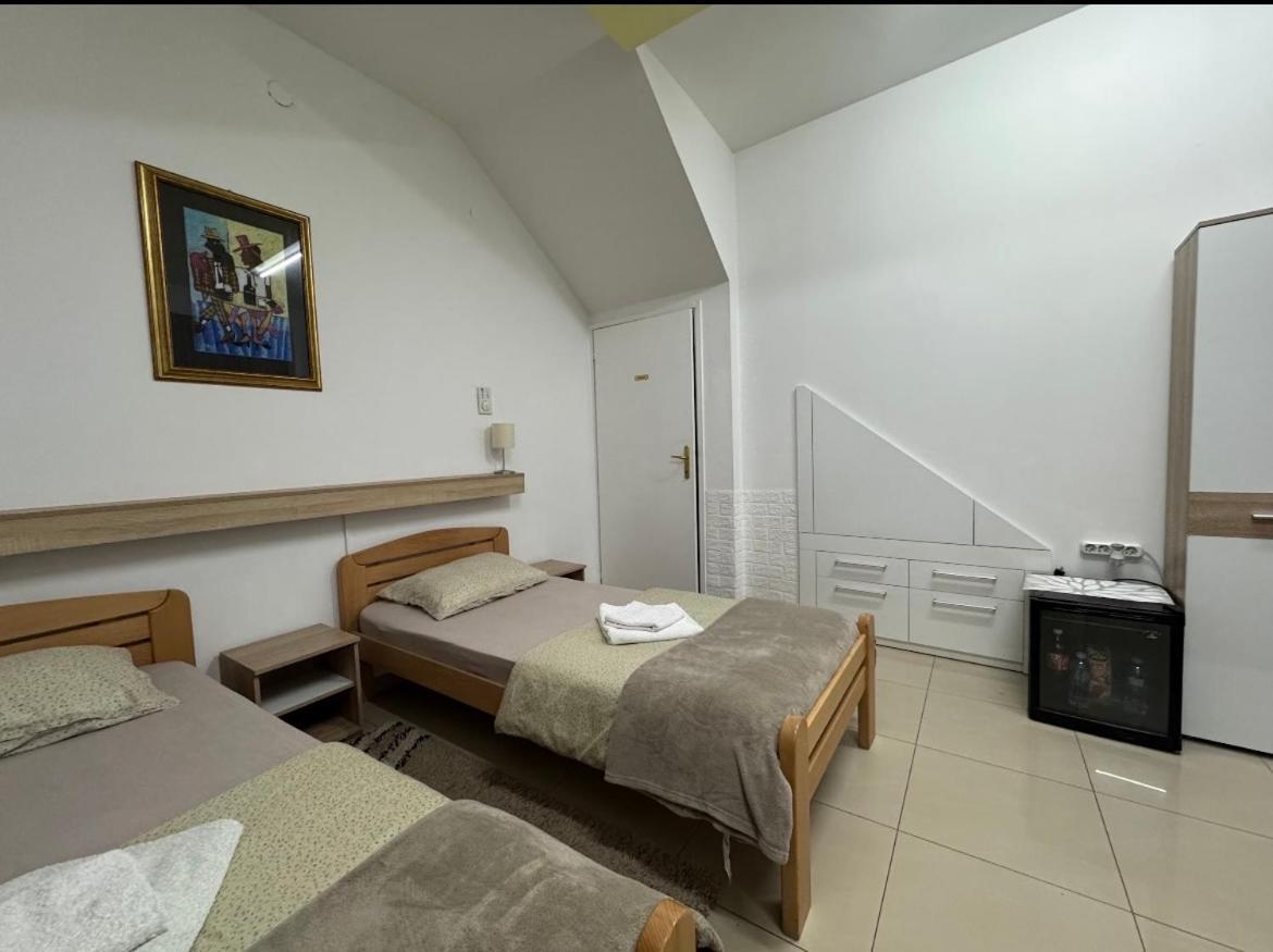 Guesthouse Vladimir&Ana Pančevo Eksteriør billede